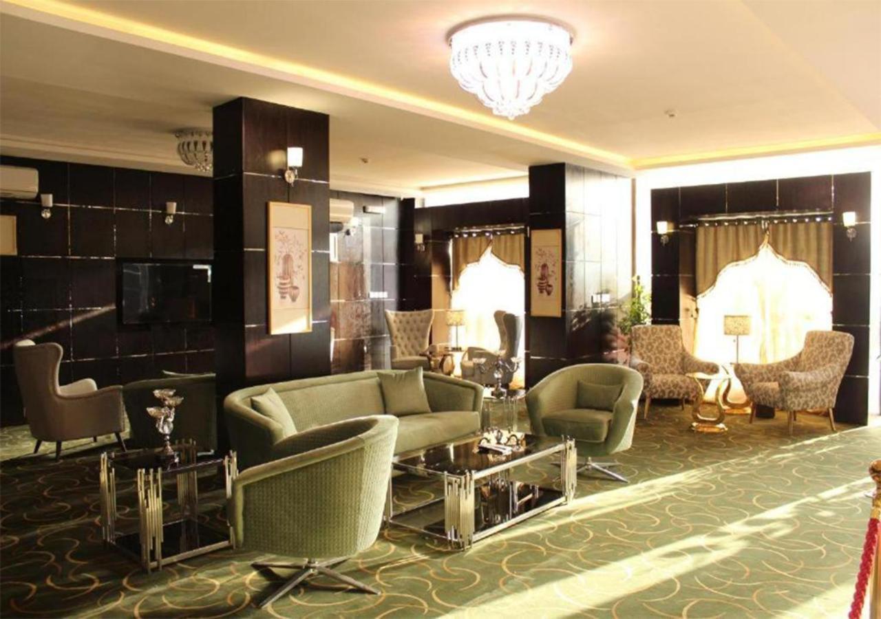 هذا منزلى الحمراء Riyadh Eksteriør billede