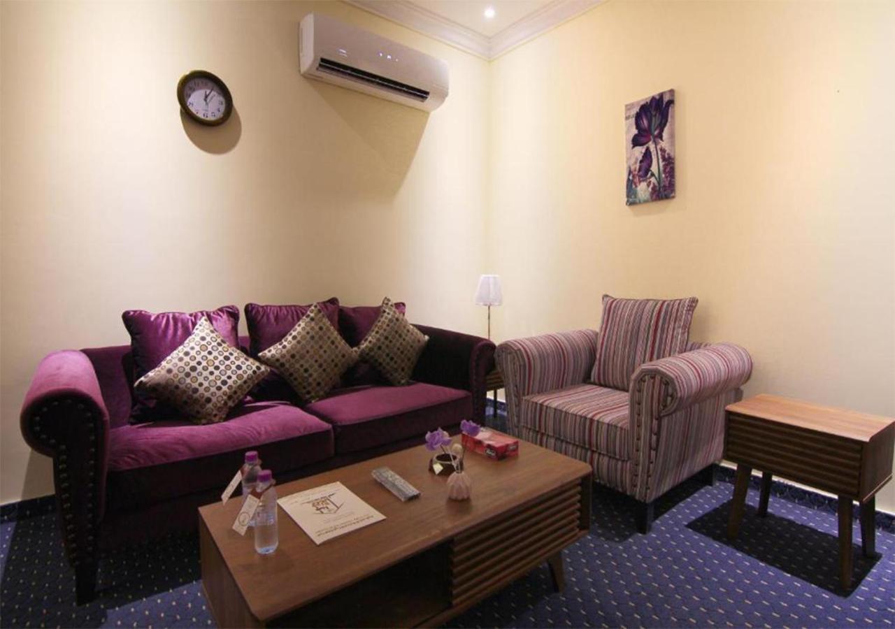 هذا منزلى الحمراء Riyadh Eksteriør billede