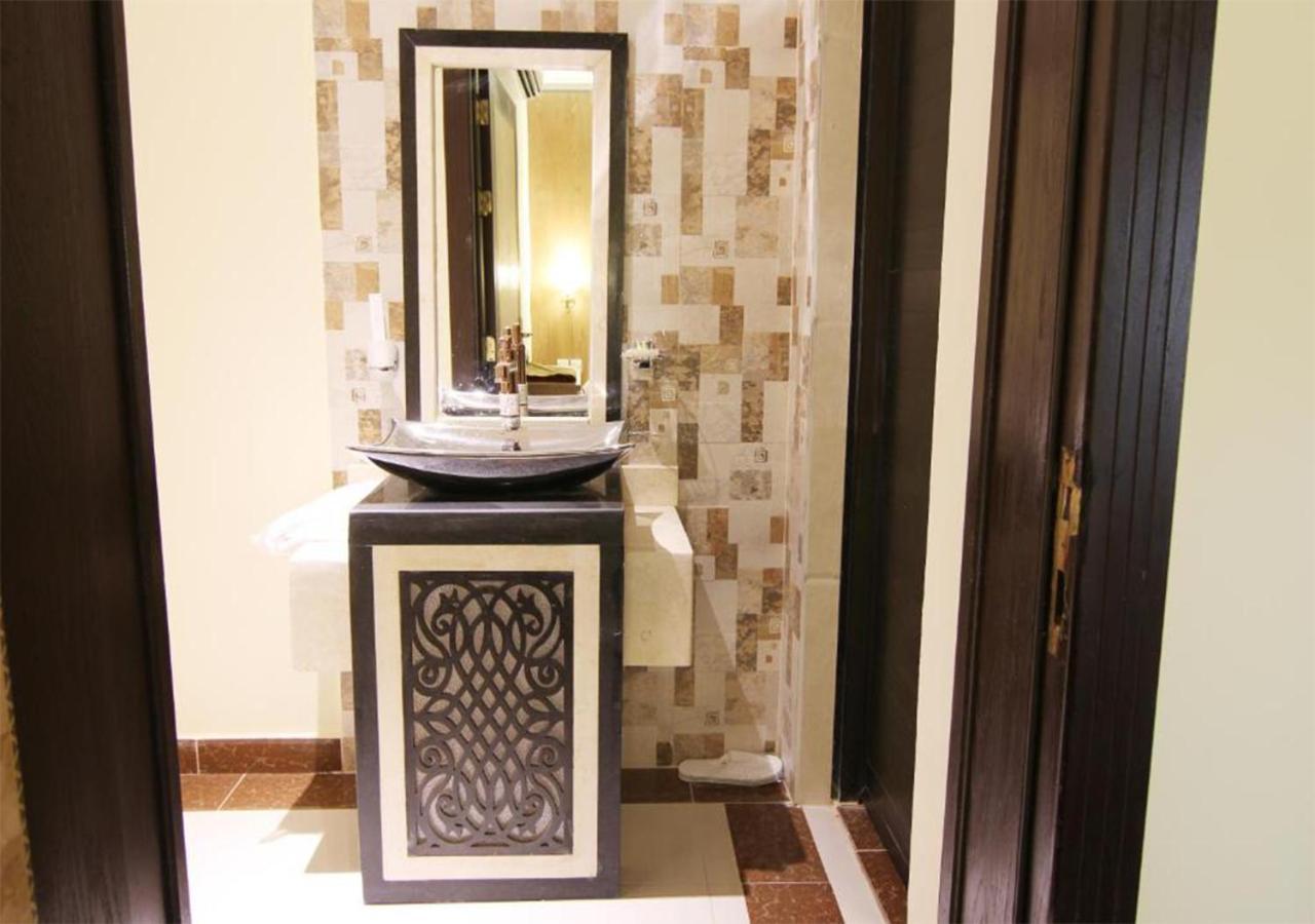 هذا منزلى الحمراء Riyadh Eksteriør billede