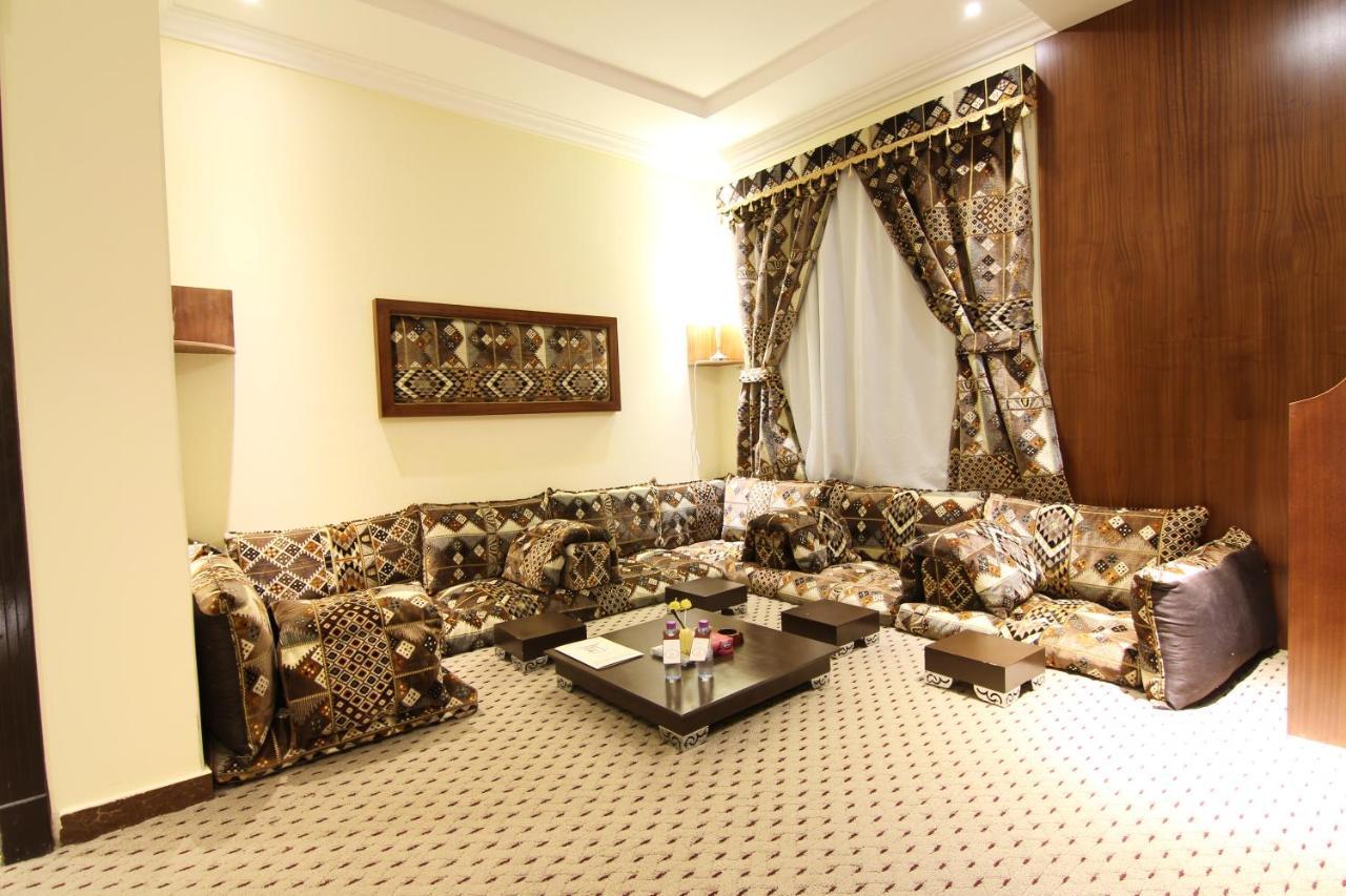 هذا منزلى الحمراء Riyadh Eksteriør billede
