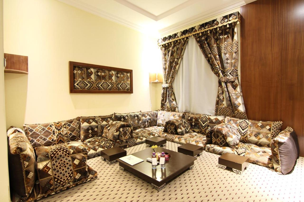 هذا منزلى الحمراء Riyadh Eksteriør billede
