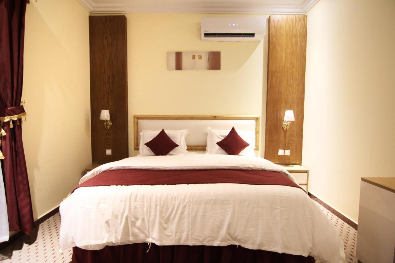 هذا منزلى الحمراء Riyadh Eksteriør billede