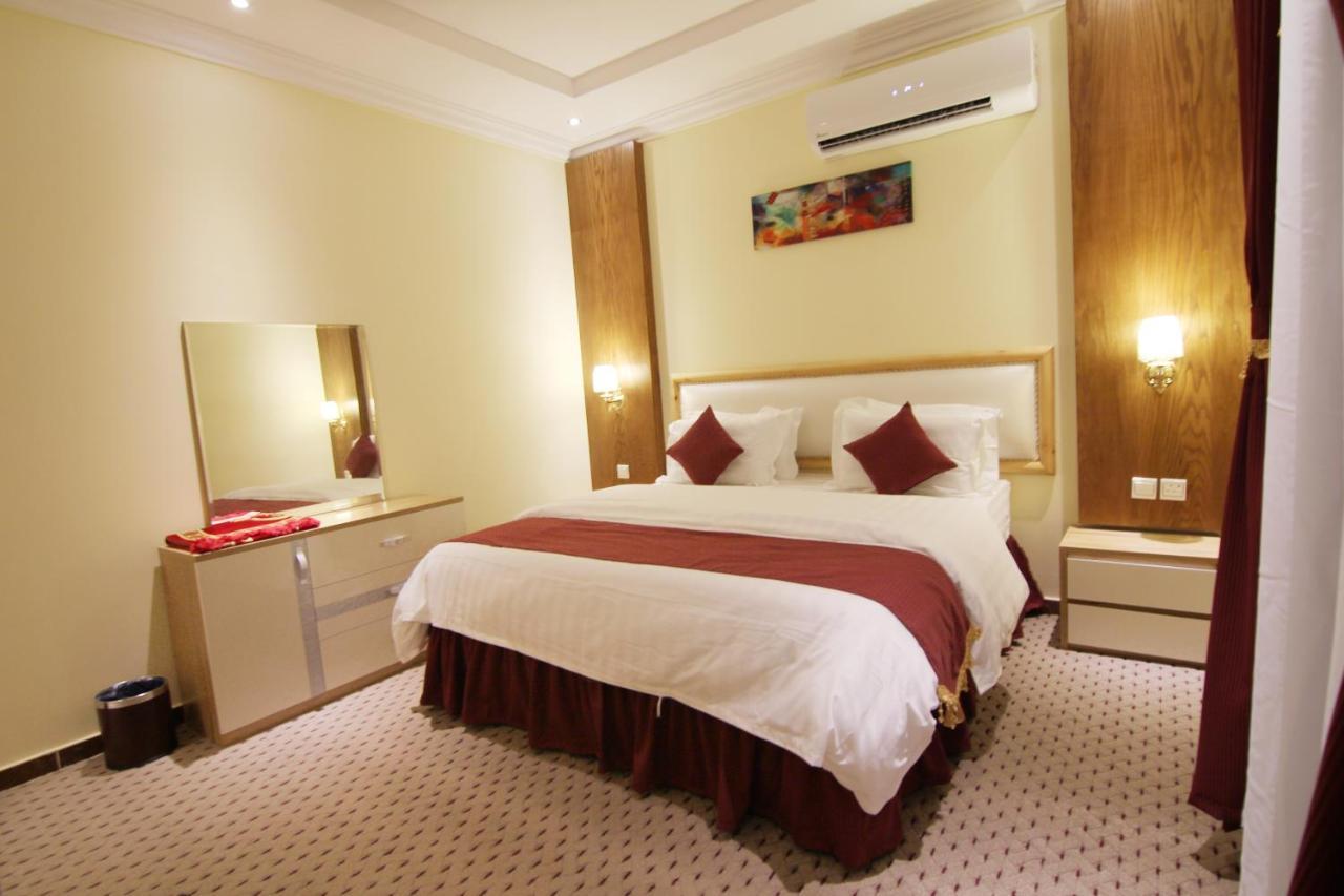 هذا منزلى الحمراء Riyadh Eksteriør billede